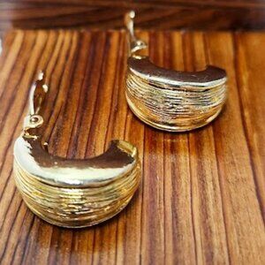 Chunky Yellow Gold Tone Clip Earrings #2023